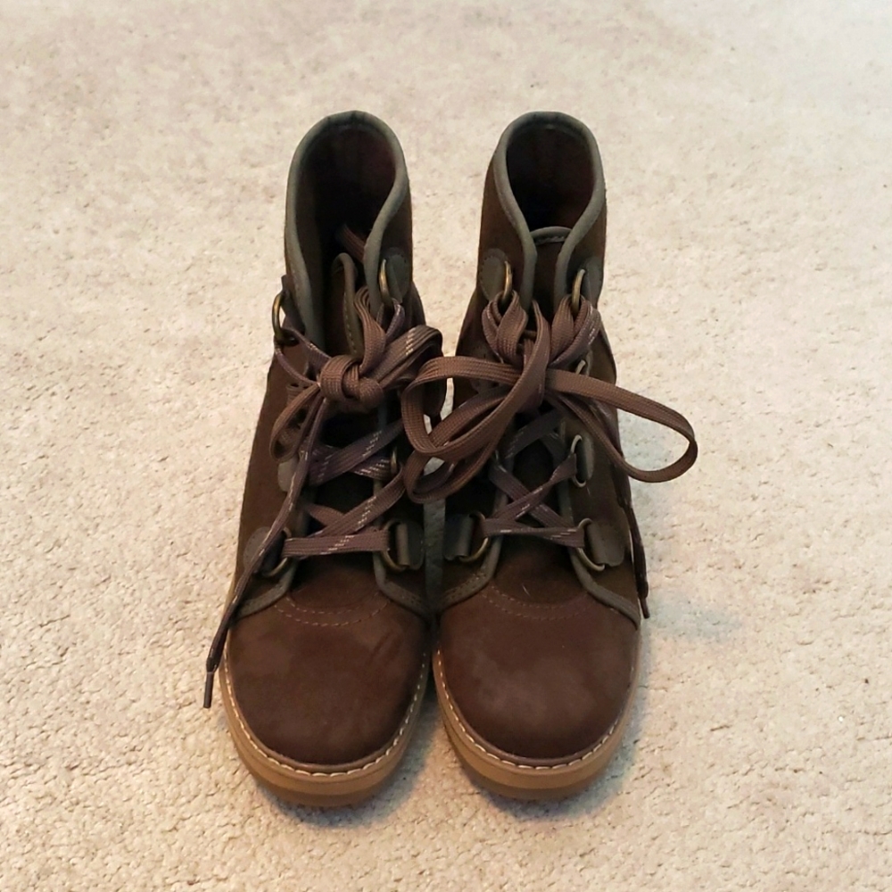 NWOT Women's Merona Ankle Boots